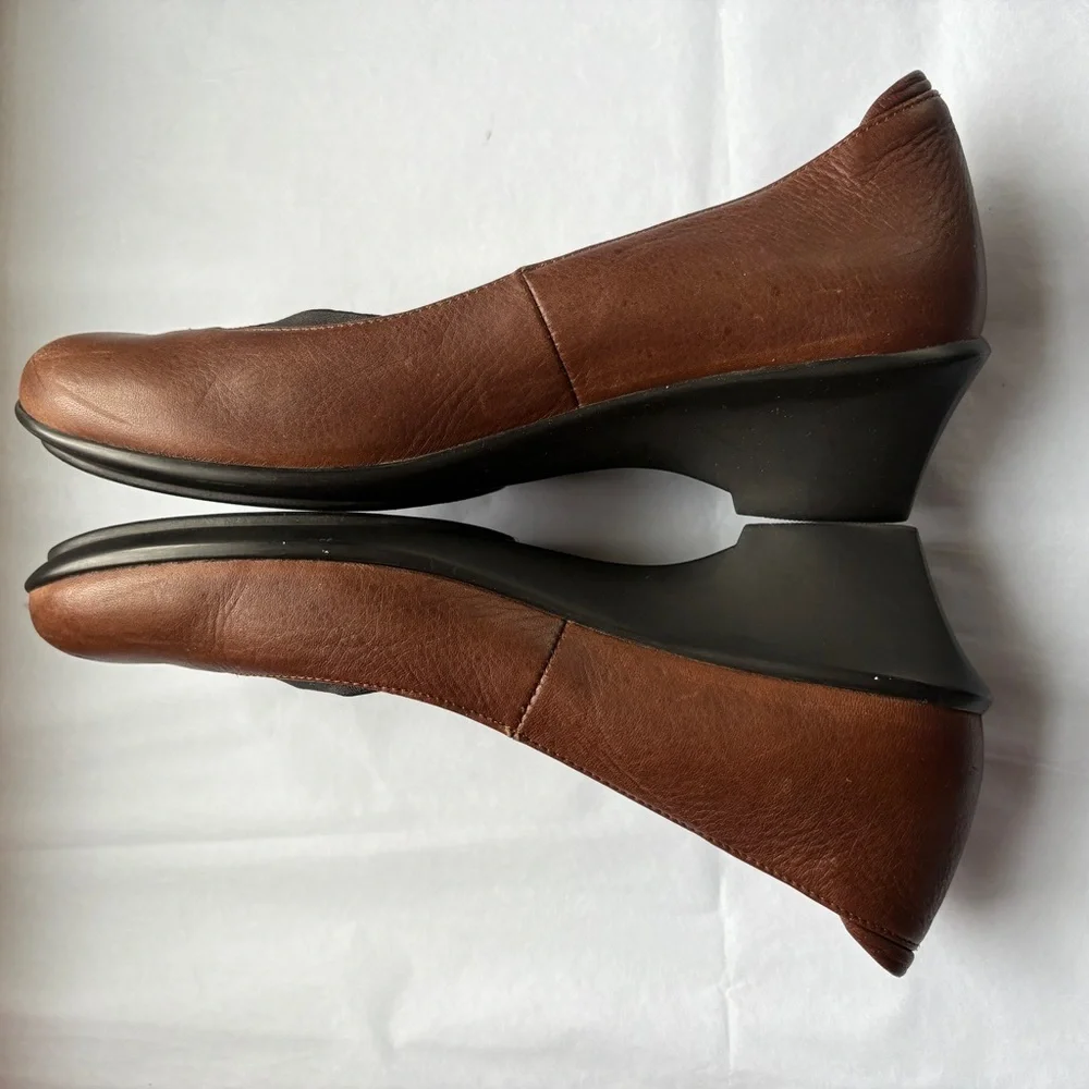 Wolky Comfort Shoes sz 8 Brown Leather Ballet Slip on Heels Walking